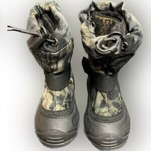 KAMIK BOYS/GIRLS “CAMO” BOOT SIZE 6
